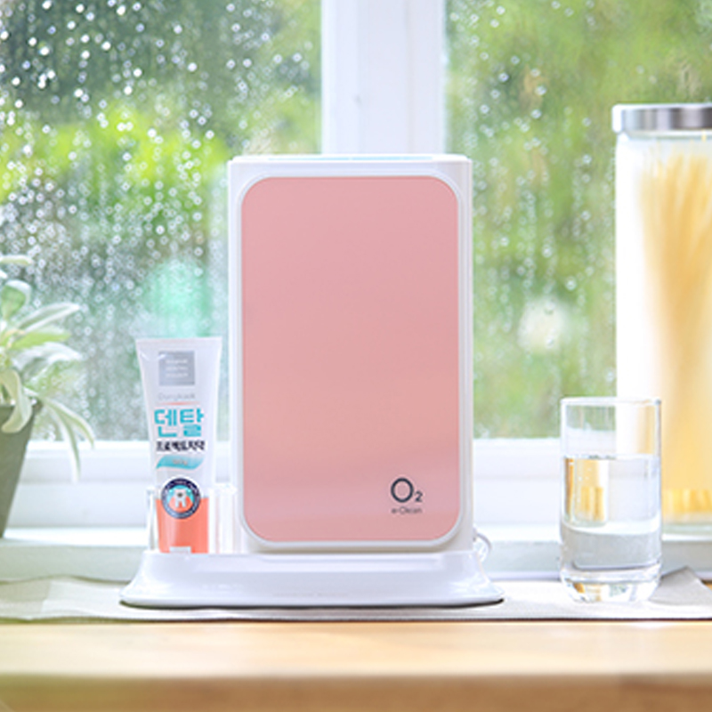 O2 Spot smart toothbrush sterilizer UV Bacteria drying portable UVC smart travel storage toothbrush case