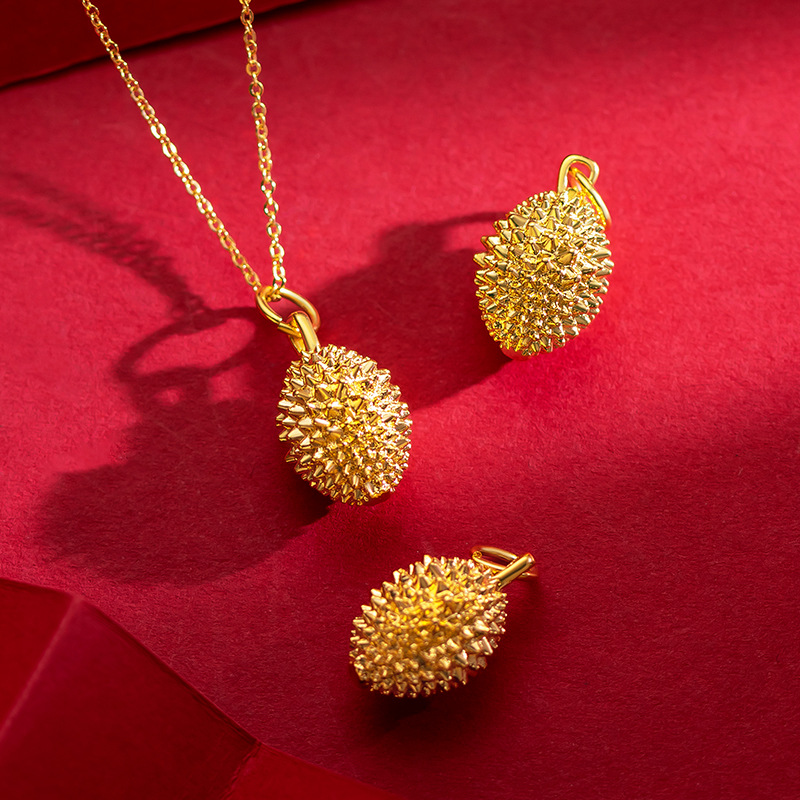 Minority Design Durian Necklace Female Tide Sand Gold Collarbone Chain Copper Gold-Plated Durian Pendant Necklace Novelty Jewelry For Your Life Application Scenario