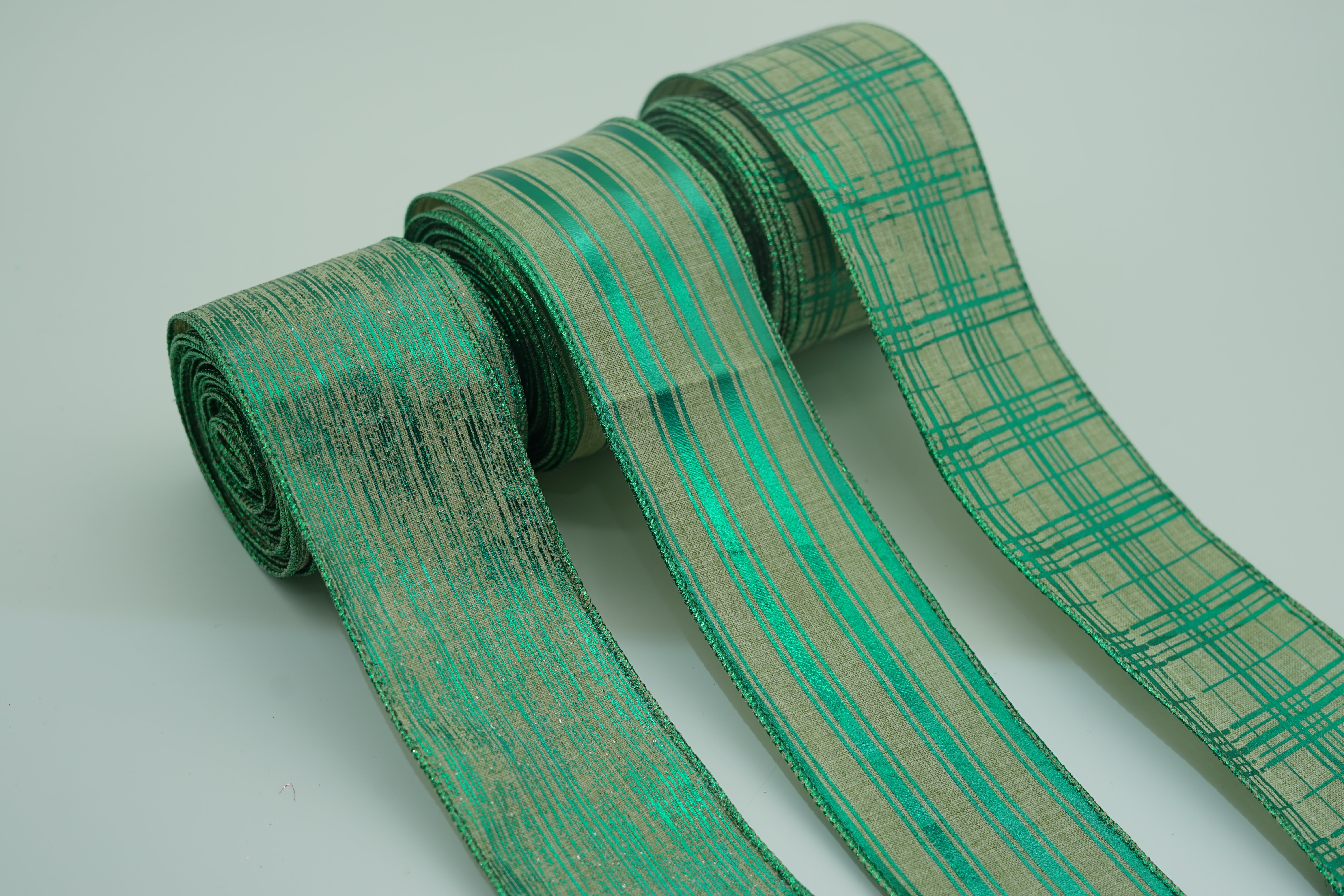 Chuso Craft 0842 Flower Wrapping Paper Christmas Supplies Christmas Tree Decoration Gift Packaging Green Gilding Rib Webbing Spot Wholesale Gilding Red Green Floating Ribbon 2