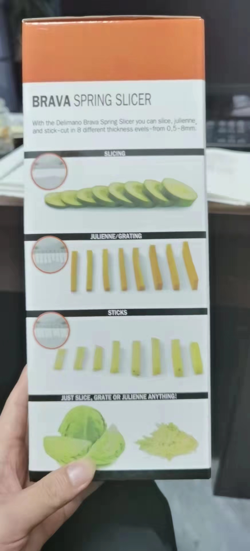 Manual Retractable Multi-Functional Peeler Kitchen Multi-Functional Vegetable Cutter Potato Cutter Application Scenario