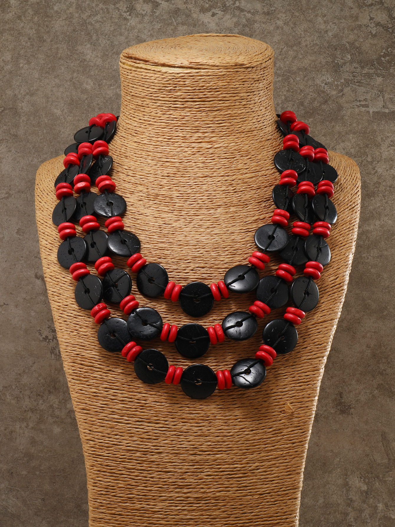 Bohemian tropical style ethnic style vintage handmade coconut shell necklace Fucoco-252 thumbnail