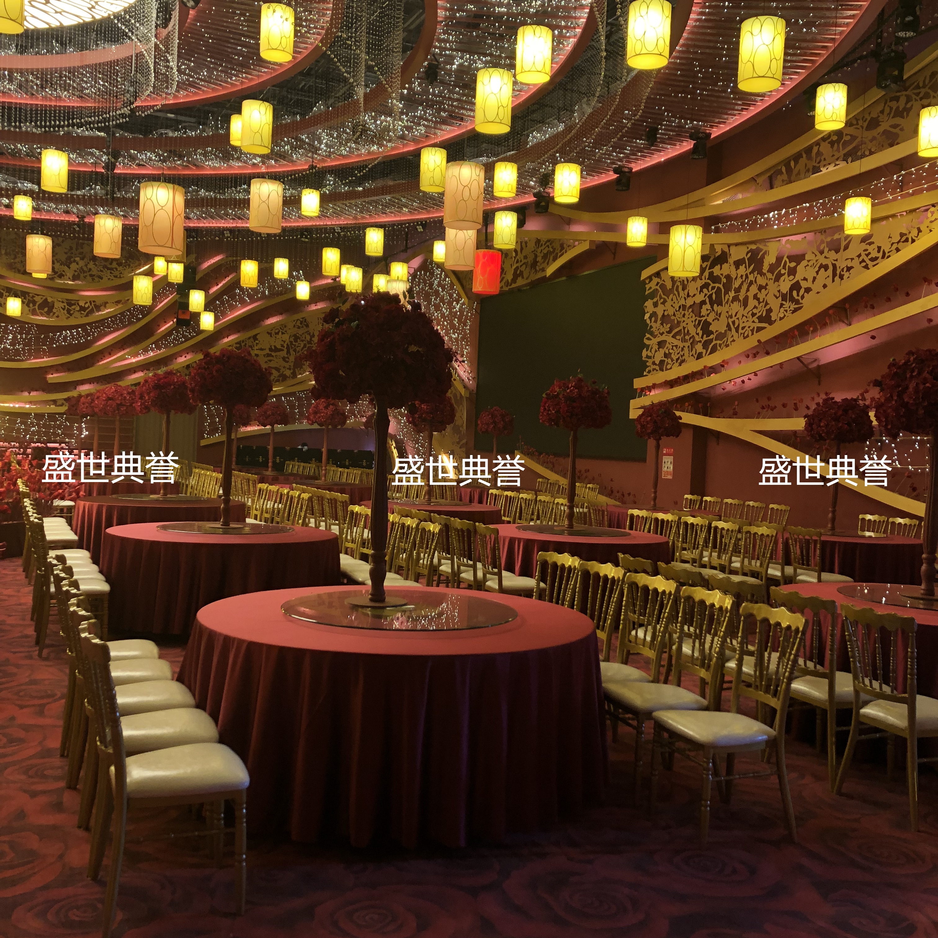 安徽黄山宴会中心餐桌椅酒店中式婚宴古堡椅主题婚礼竹节椅折叠椅