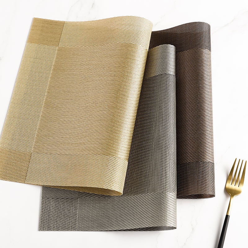 Washable square table mat