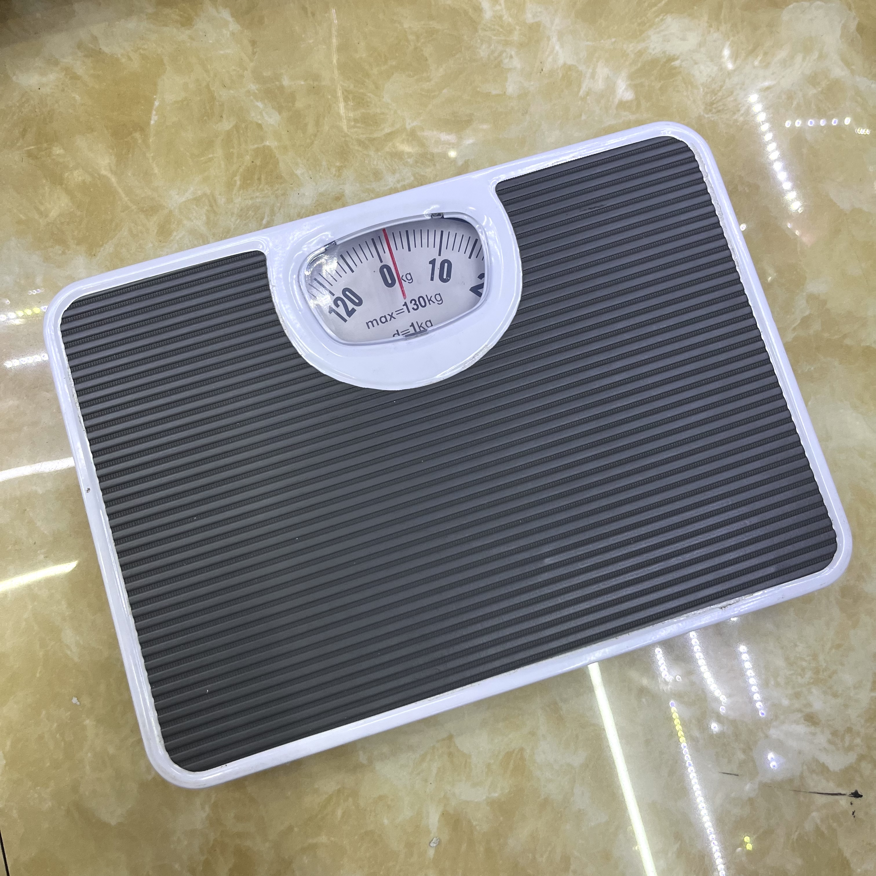 Healthy scale spring weighing pointer shows pu surface non-slip bathroom scale mechanical weight scale 130kg thumbnail