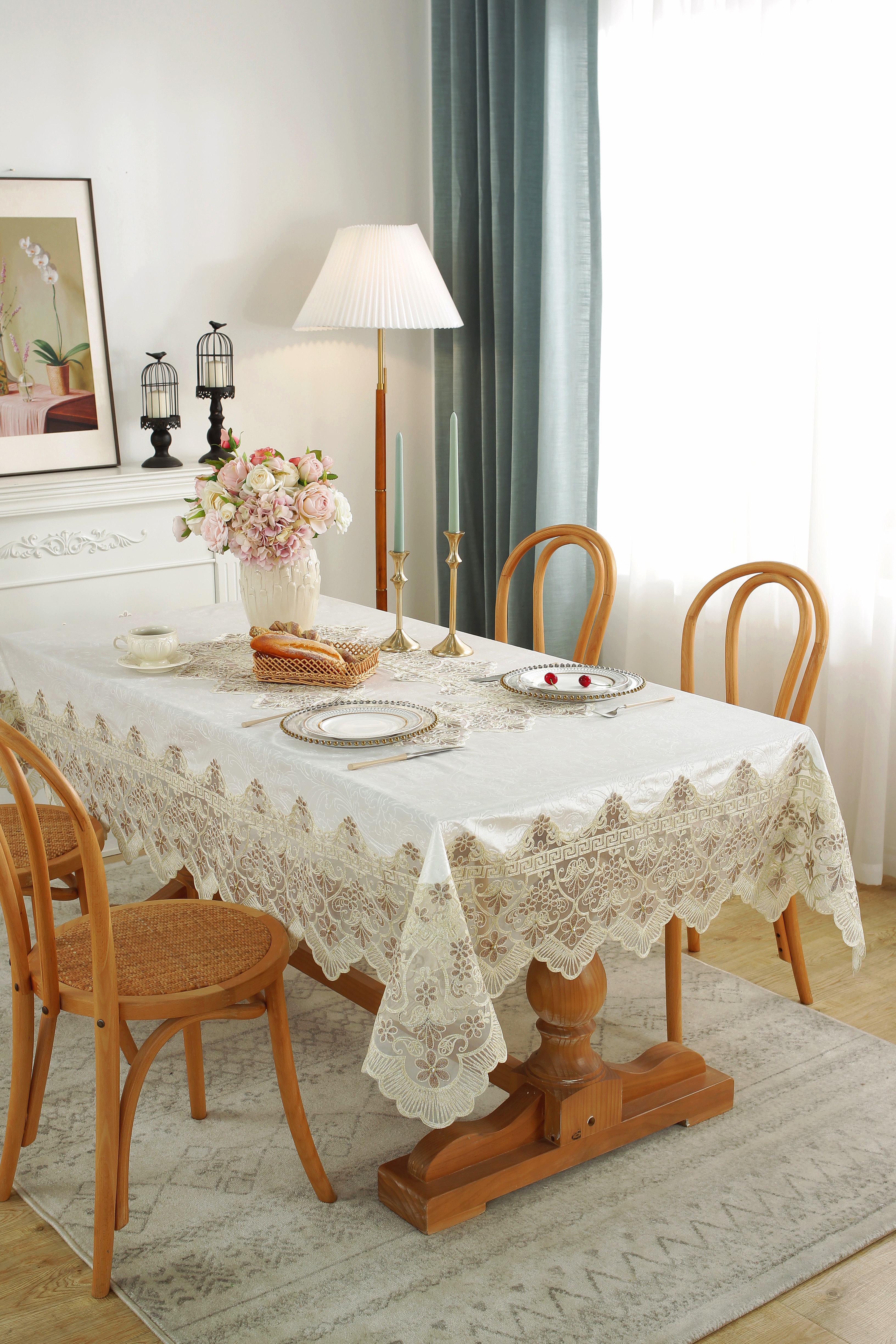 High-End Flannelette Lace Tablecloth 5