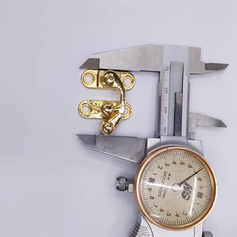 插扣 牛角插扣 合金扣 箱包锁扣  纸盒锁扣 箱包扣 盒扣  1010详情2