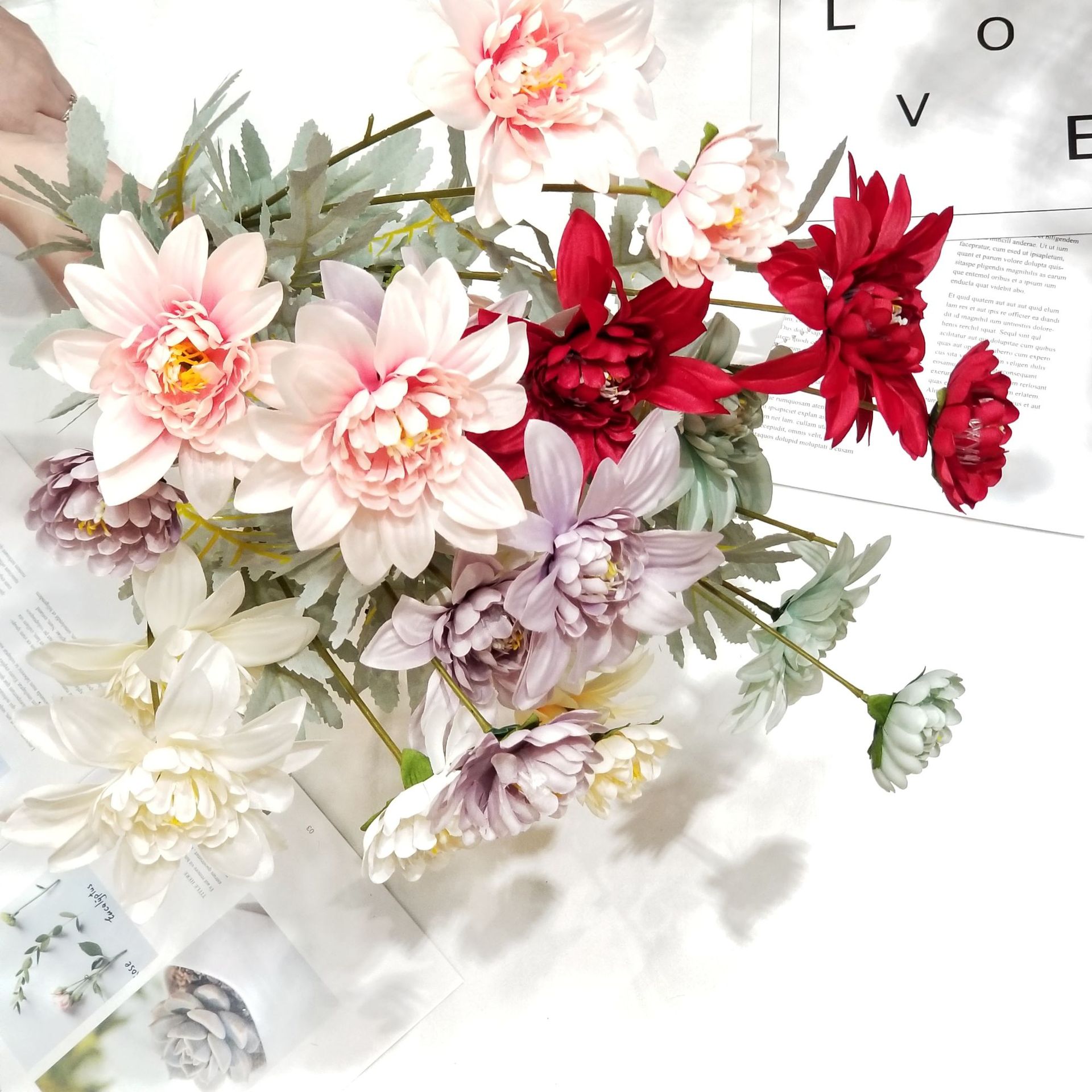 Liou Trade Export Simulation Soft Installation Dahlia Cross Border Artificial 5 Flowers Dali Chrysanthemum Silk Cloth 5 Heads Vigorously Chrysanthemum Outside Item Picture