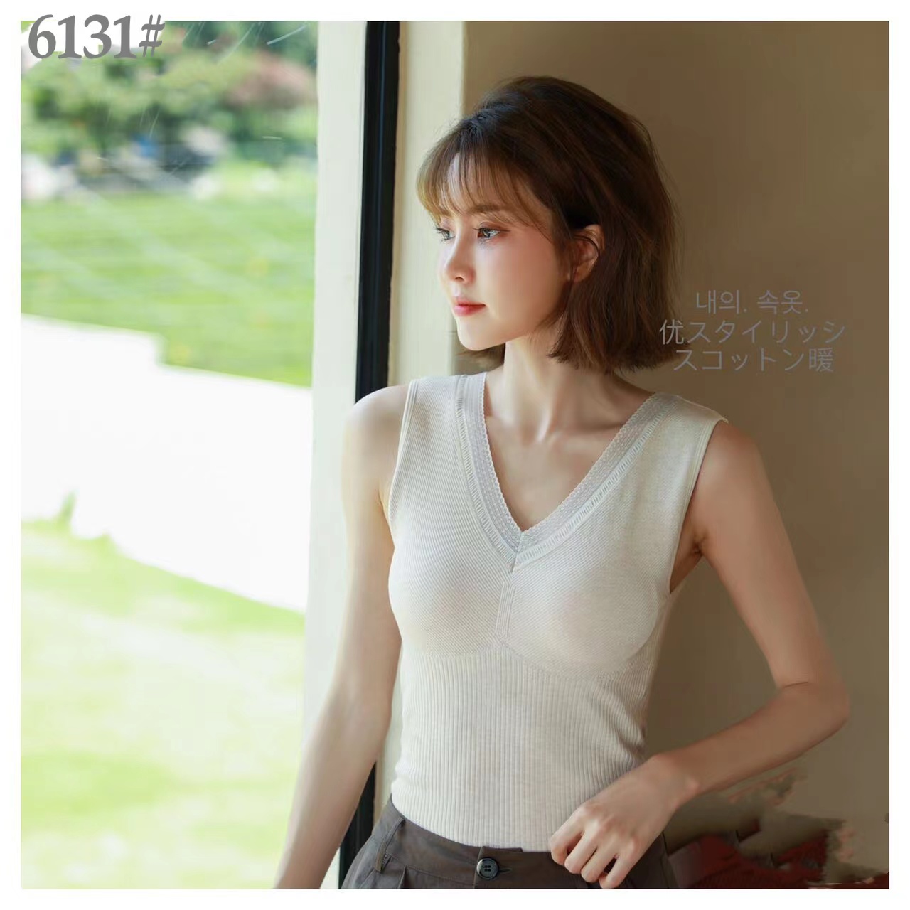 Autumn/Winter Polka Dot Lace Lace V-Neck Slim-Fit Thermal Vest Women's Sleeveless Base Top Item Picture