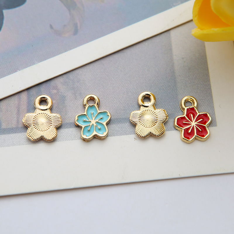 DIY jewelry accessories K gold oil-dripping alloy small pendant flower details Picture