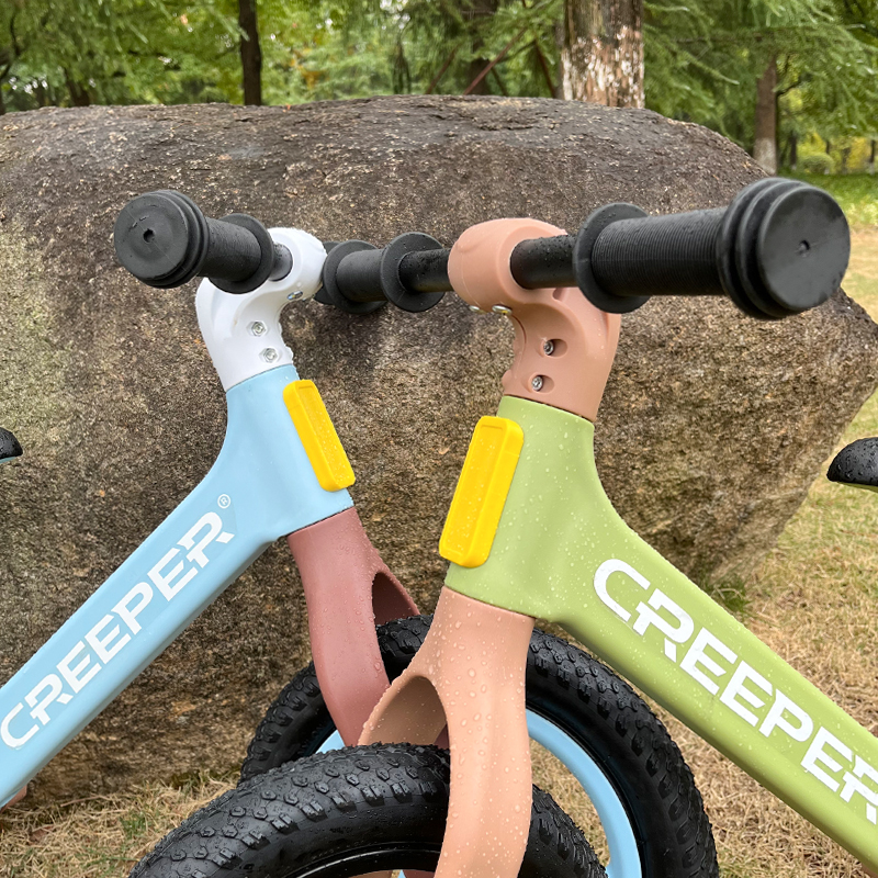 Creeper Children's Balance Bike Pedalless Bike Scooter Scooter 2-3-8-10 Years Old Application Scenario