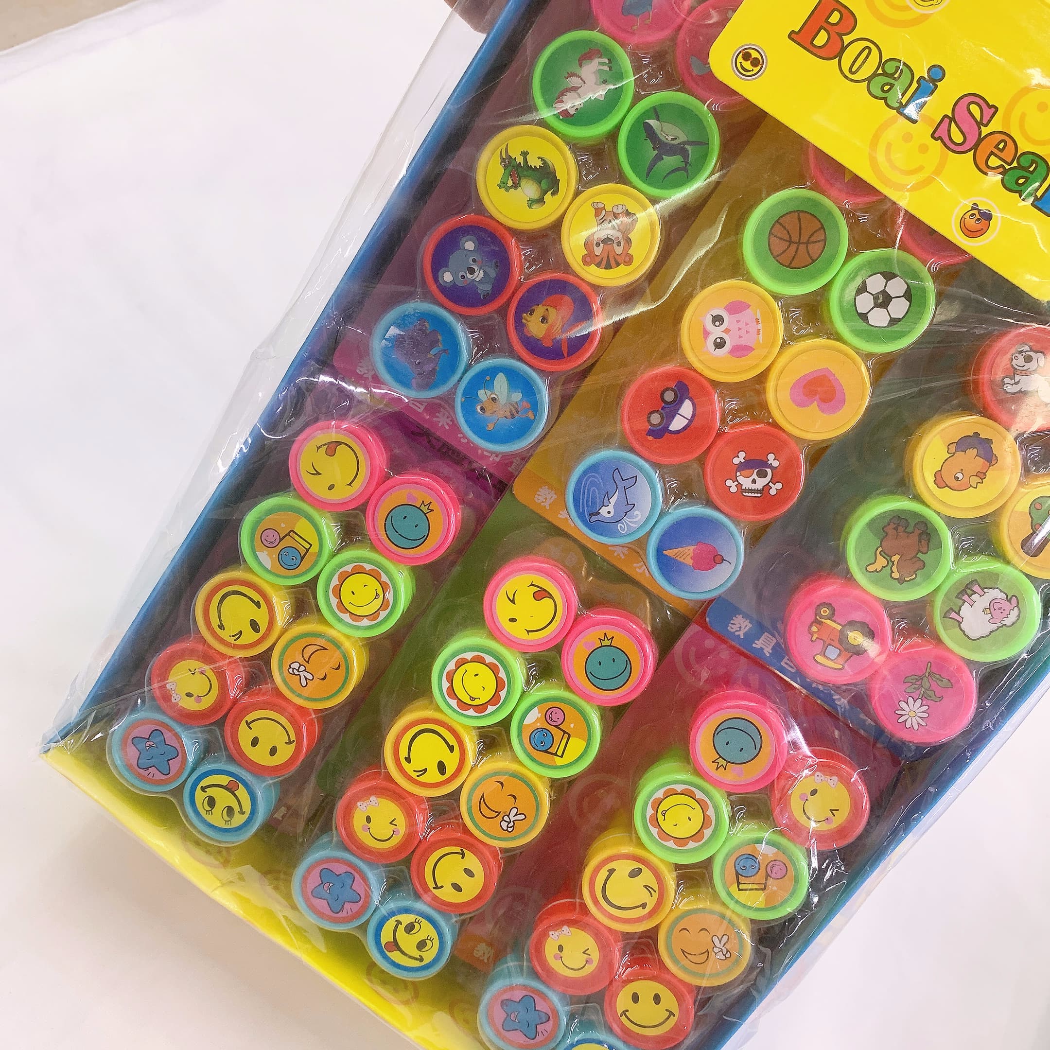 展示盒装日韩可爱卡通图案混装儿童印章幼儿园老师鼓励奖励印章用品笑脸印章教具印章卡装印章 文具用品可水洗涂鸦海娟玩具批发详情5