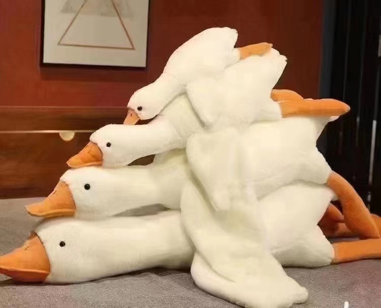 国内外热销毛绒玩具大白鹅柔软舒适多个尺寸白色大鹅公仔抱枕现货批发详情3