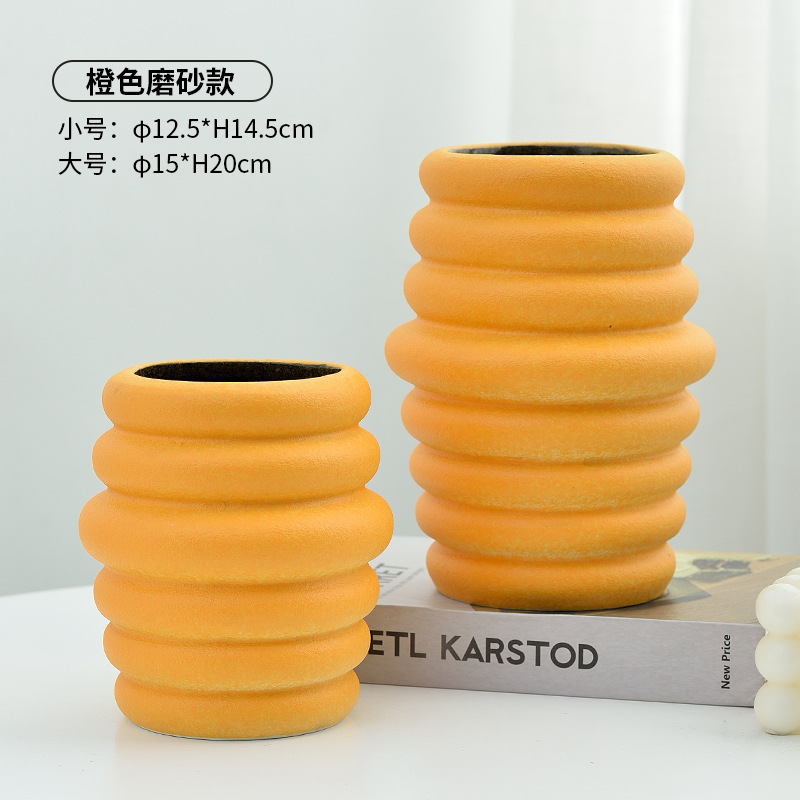 New threaded ceramic electroplated iridescence vases, home gold and silver ornaments, flower vases, living room dining tables, hotel and wedding handicrafts Item Picture