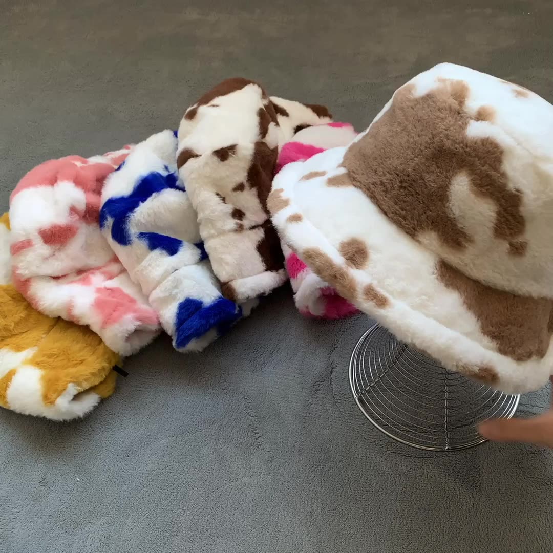 Vintage Fluffy Rabbit Hair Fur Winter Hat Fisherman Cow Print Custom Logo Outdoor Women Winter Fall Faux Fur Bucket Hat Luxury
