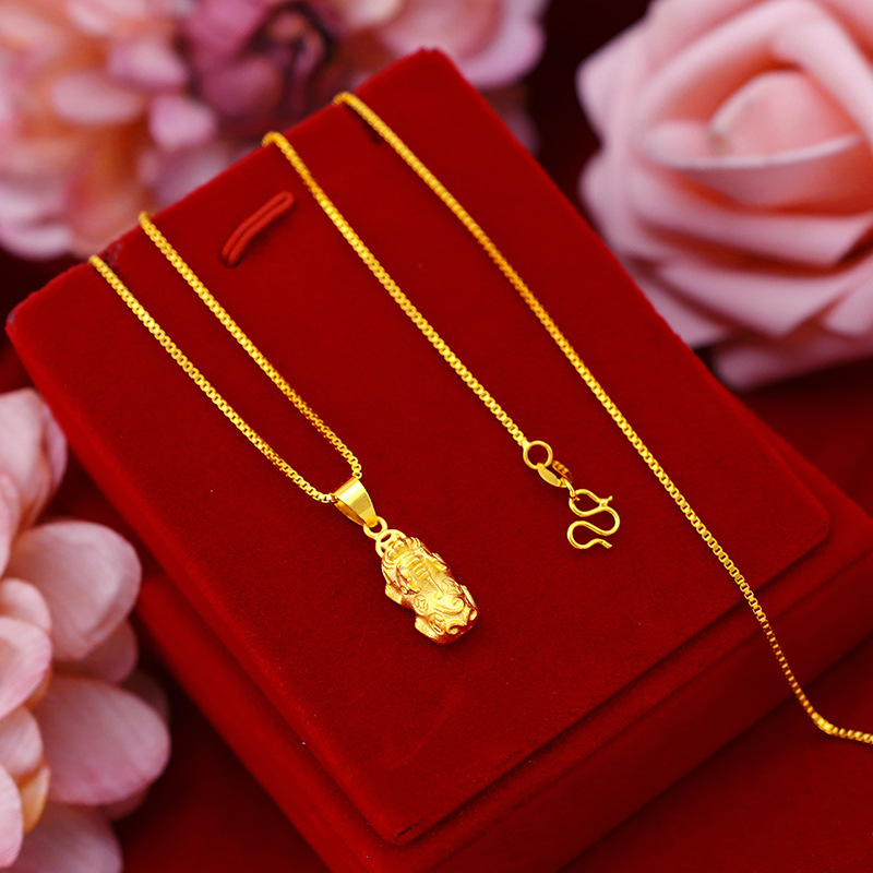 Gold Edition Copper Coin Small Pixiu Necklace Match A Lot Of Network Red Sand Gold Plated 24K Gold Ancient Method Small Pixiu Pendant Necklace Novelty Jewelry Application Scenario