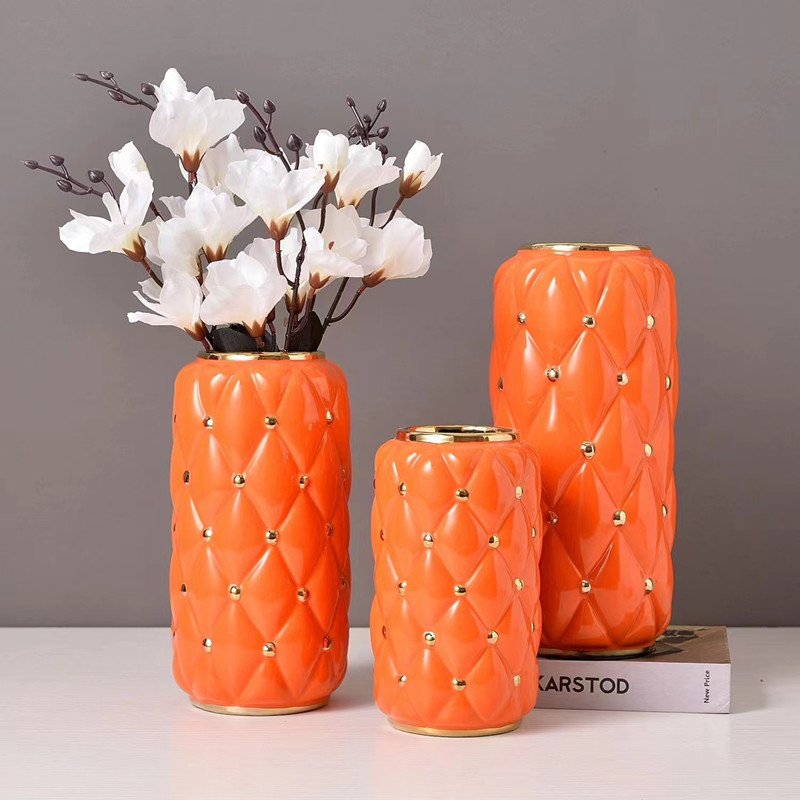 New Nordic modern and simple electroplated ceramic vases, living room decorative cabinets, ornaments, hotel model rooms, wedding handicrafts Application Scenario