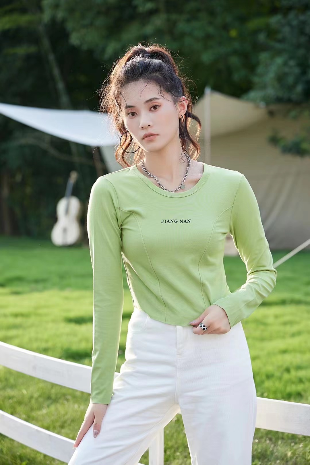 Autumn And Winter Fashion Ladies Round Neck Fashion Sports Letter T-Shirt Thermal Top 8832