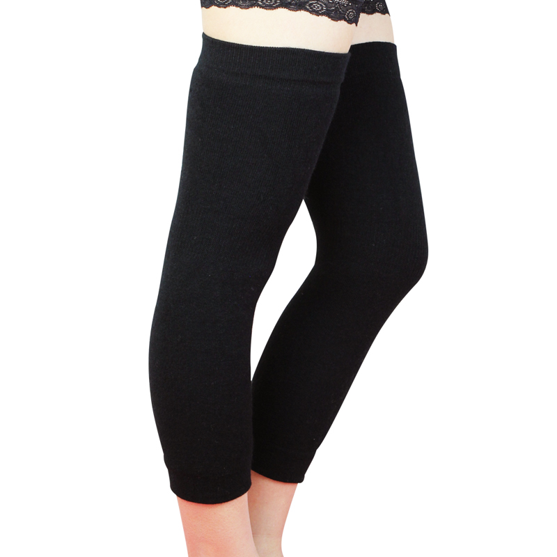 Outdoor Warm Knee Pads For Men And Women Protection Autumn And Winter Lengthened Leg Pads For The Elderly Knee Thickening And Cashmere Four Seasons Yoga Application Scenario