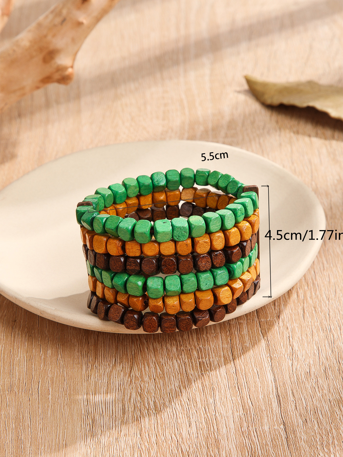 Boho tropical folk style retro handmade wooden beaded bracelet Fucoco-378 Application Scenario
