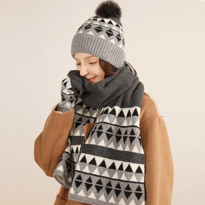 New Winter Beanie Hat Japanese Knitted Gloves Scarves Hats Set Outdoor Warm And Cold Wool Jacquard Three-piece Set