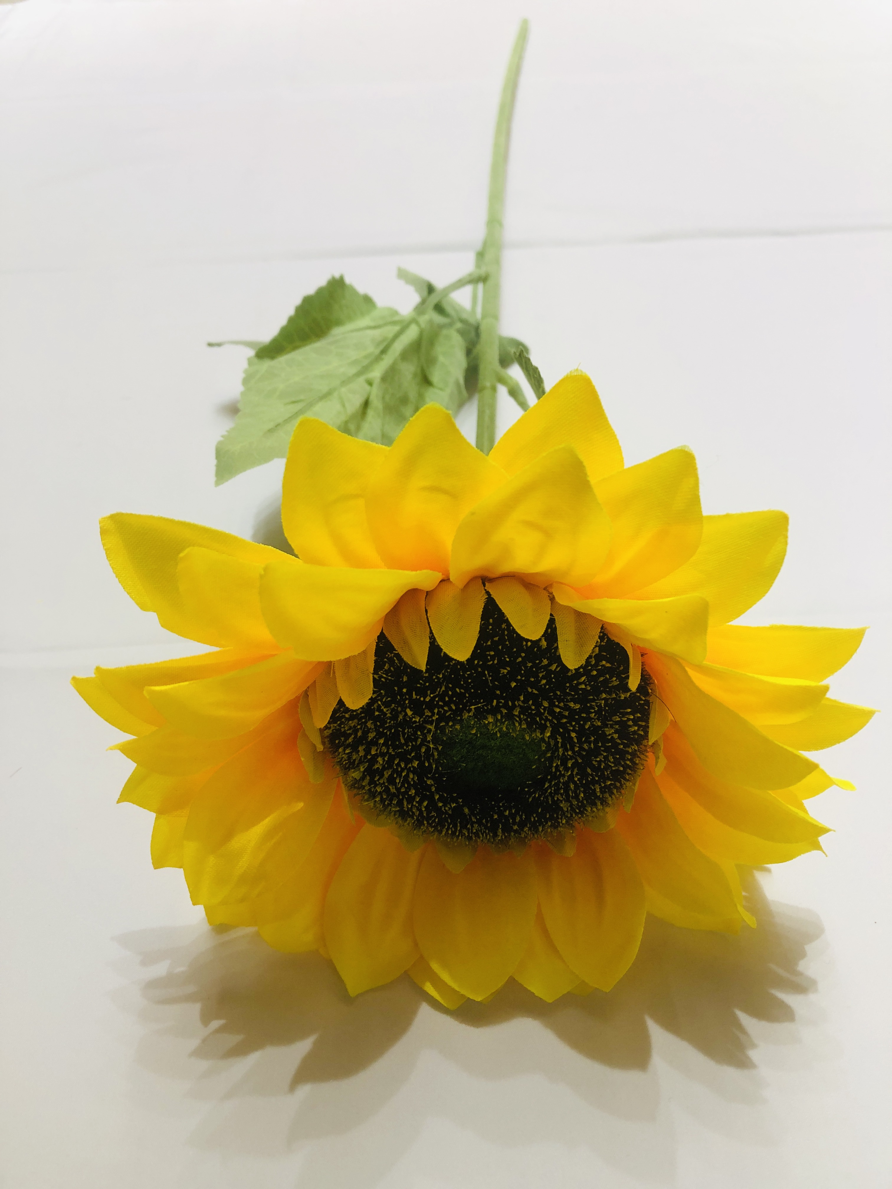 Simulation Sunflower Restaurant Table Decoration Flower Arrangement Cloth Fake Flower Wedding Decoration Dried Flower Simulation Plant No. 3 3 Leaf Plant Hair Simulation Sunflower