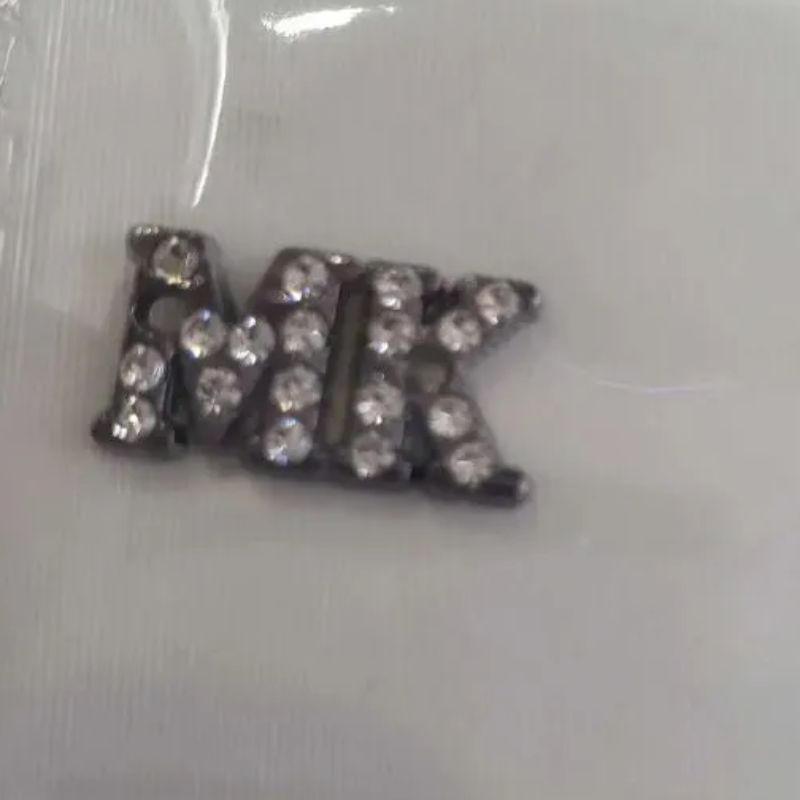 Alloy accessories, alloy necklaces, diamond-encrusted pendants, bracelets, pendants, creative jewelry accessories, DIY materials by hand