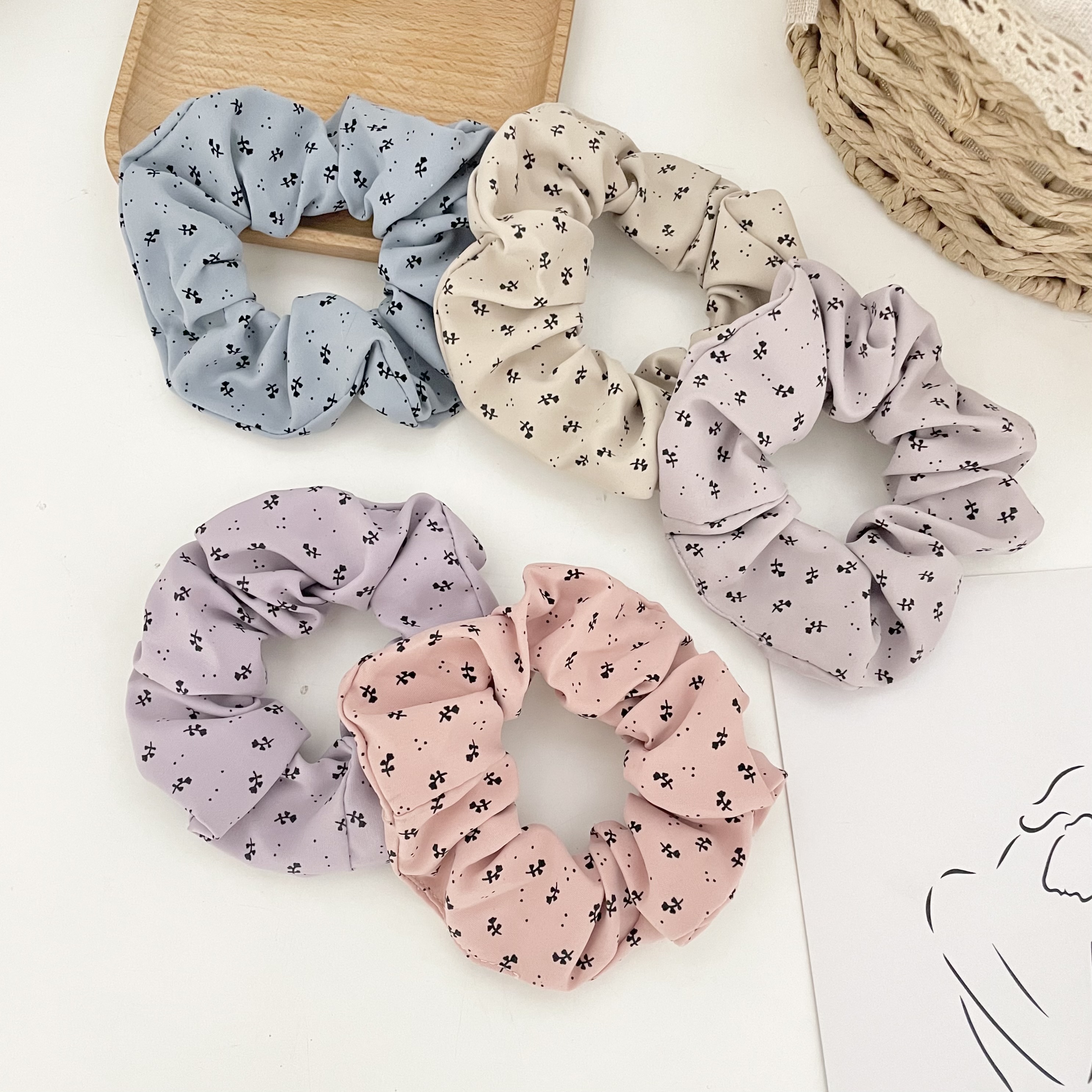 Morandi's cool black rose large intestine hair tie that doesn't damage hair, 10cm hair tie, girls' gift matching, great gift item, Instagram hair accessory full figure