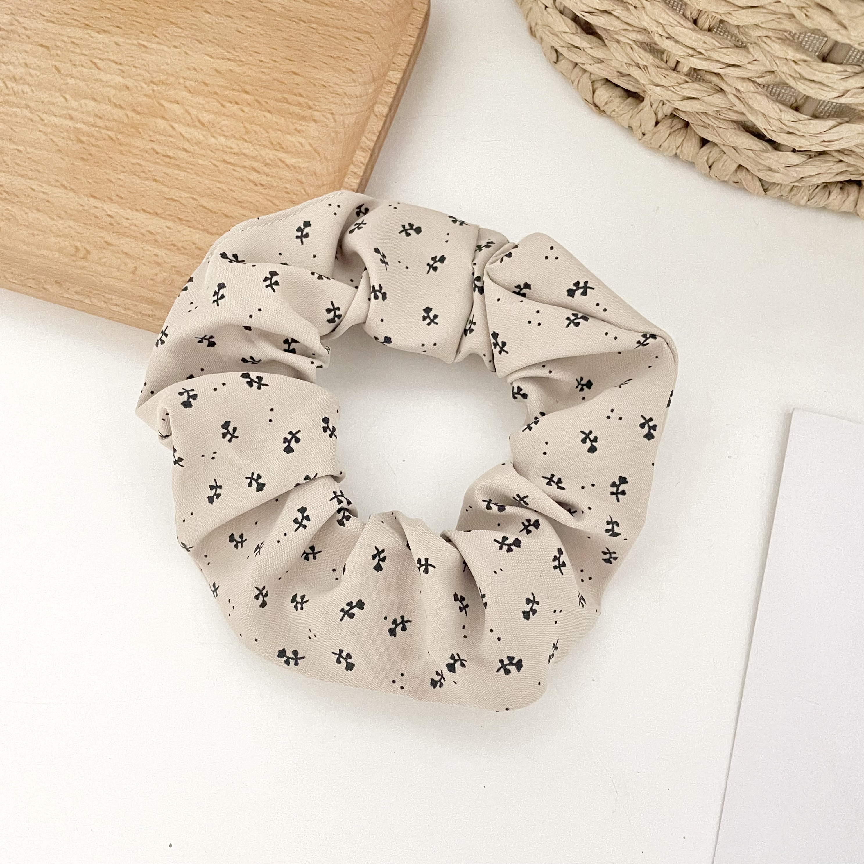 Morandi's cool black rose large intestine hair tie that doesn't damage hair, 10cm hair tie, girls' gift matching, great gift item, Instagram hair accessory details Picture