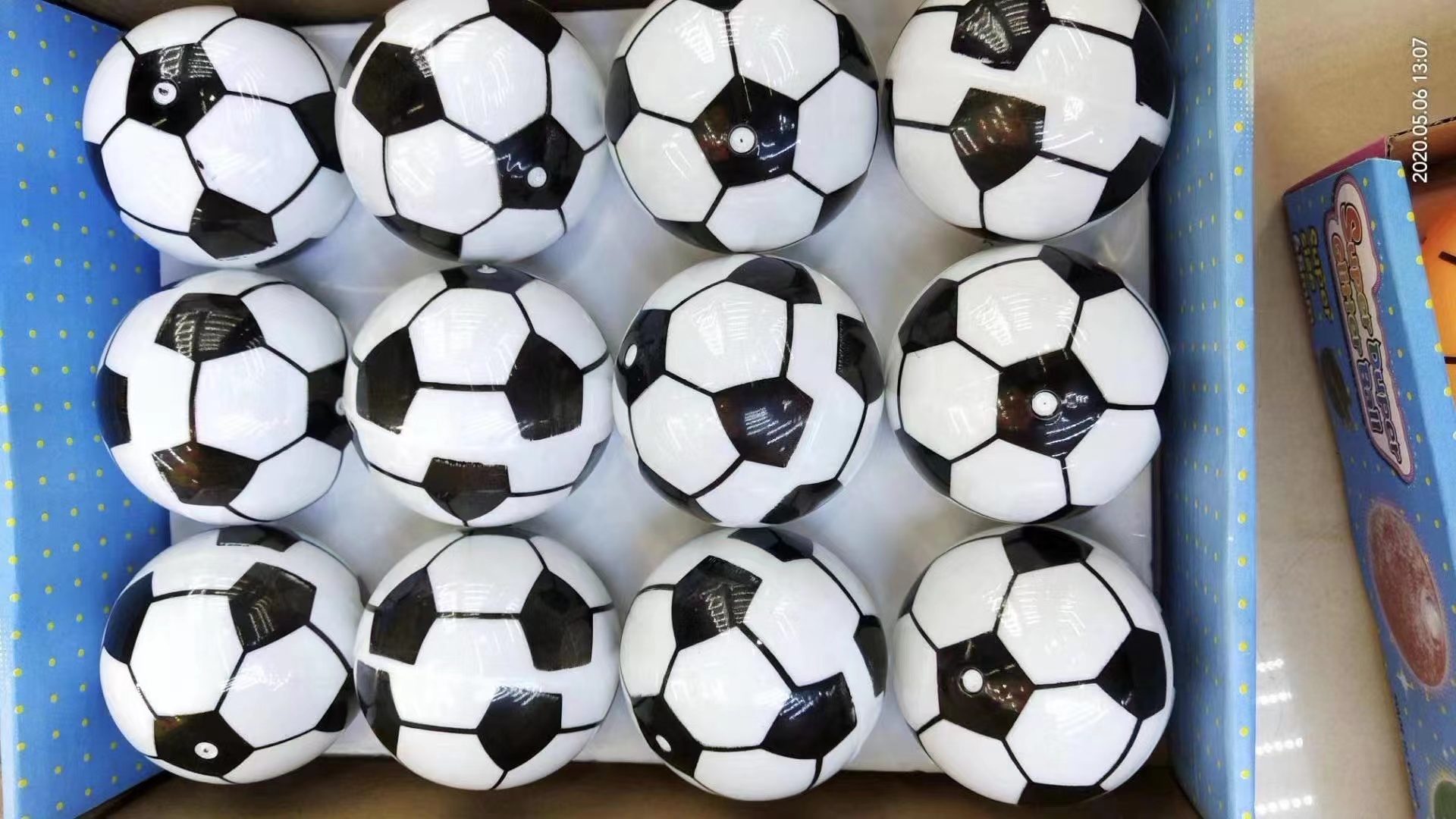 天润西瓜闪光水球/闪光足球/闪光排球/闪光篮球TR-10036详情2