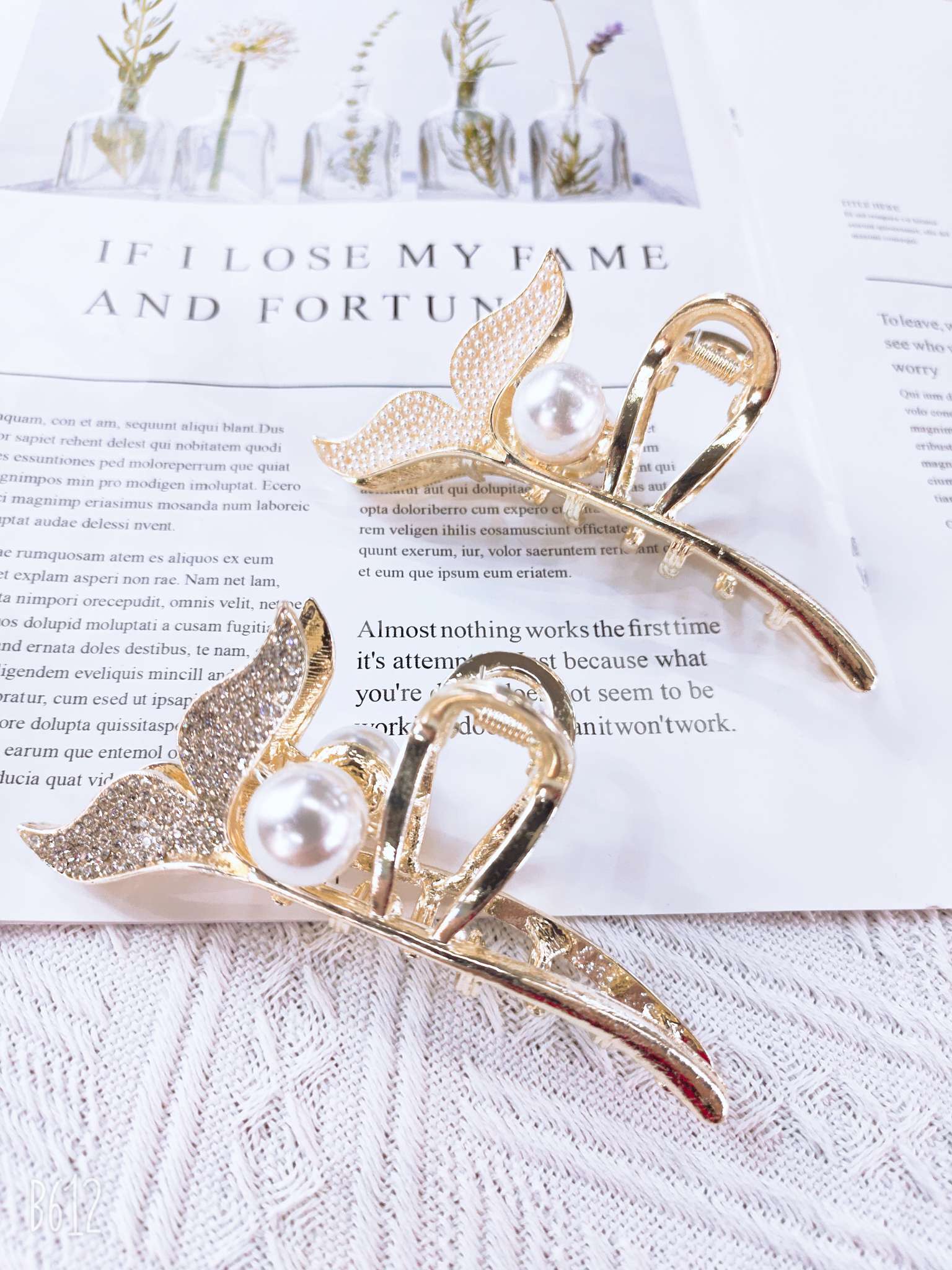 Alloy Korean Version Full Diamond Glass Lady Children Butterfly Claw Claw Rose Coffee Butterfly Specification drawing
