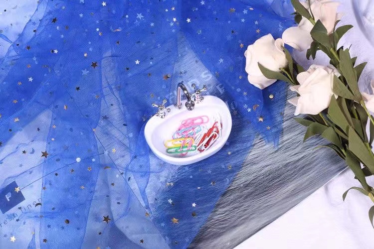 Площадка для ярких блёсток блестки блестки на блестках и блёстках на праздничном фестивале в томе pic 12