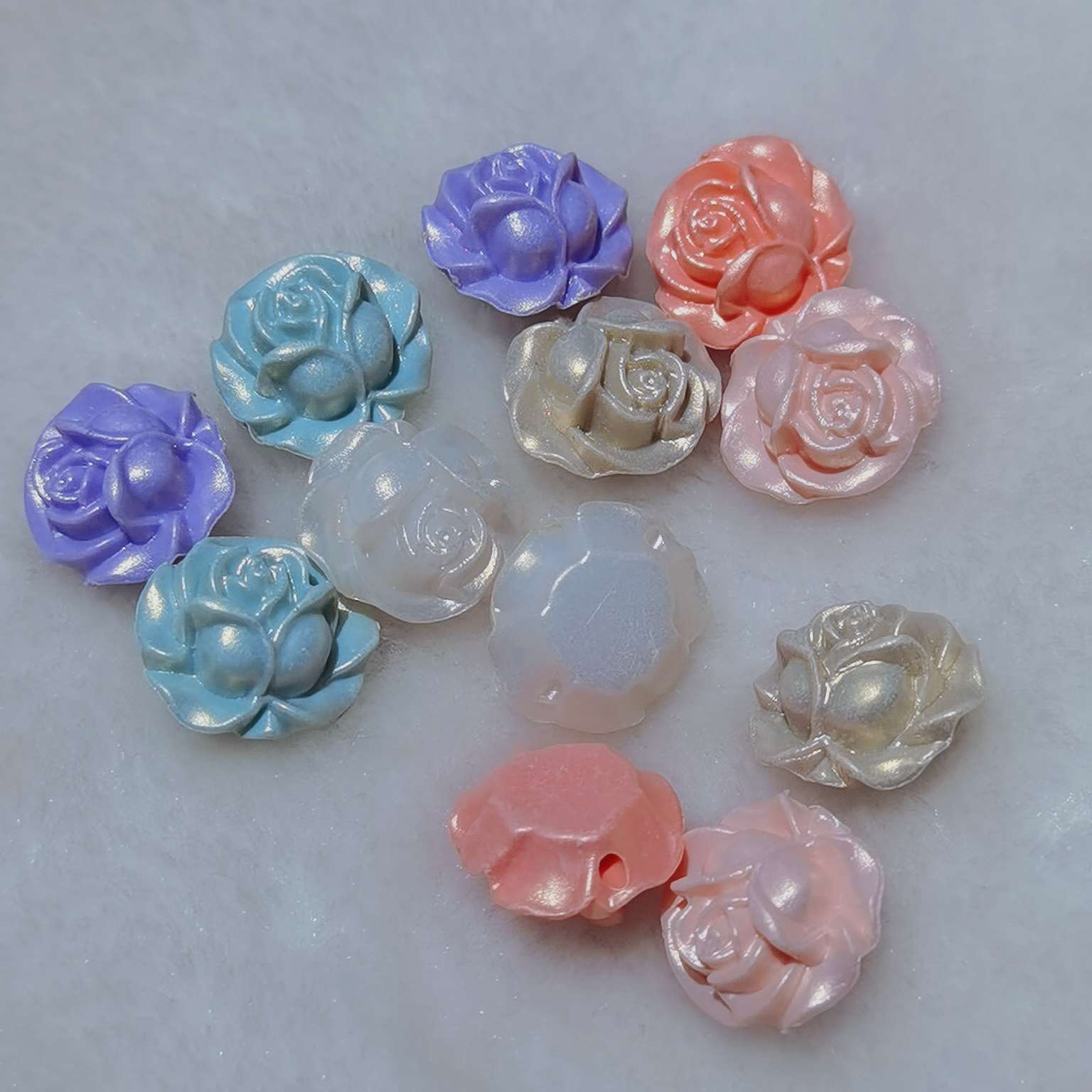 Acrylic rose straight hole pearlescent macaron-colored bracelet mobile phone pendant Item Picture