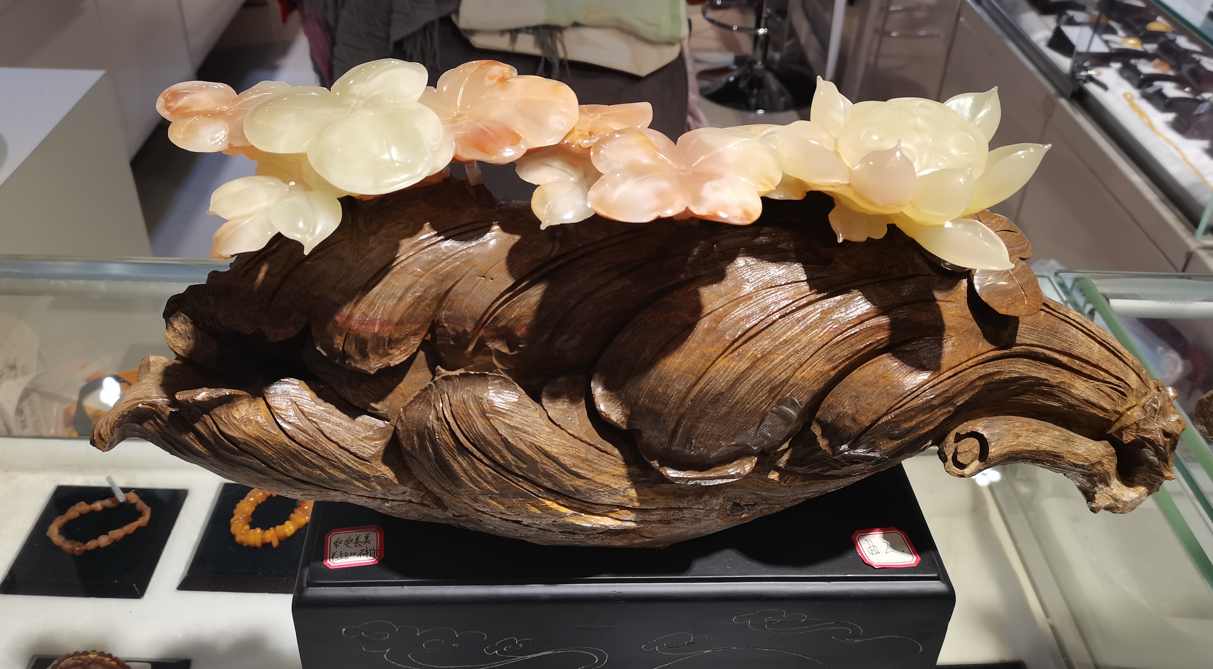 琉璃工艺品实物图