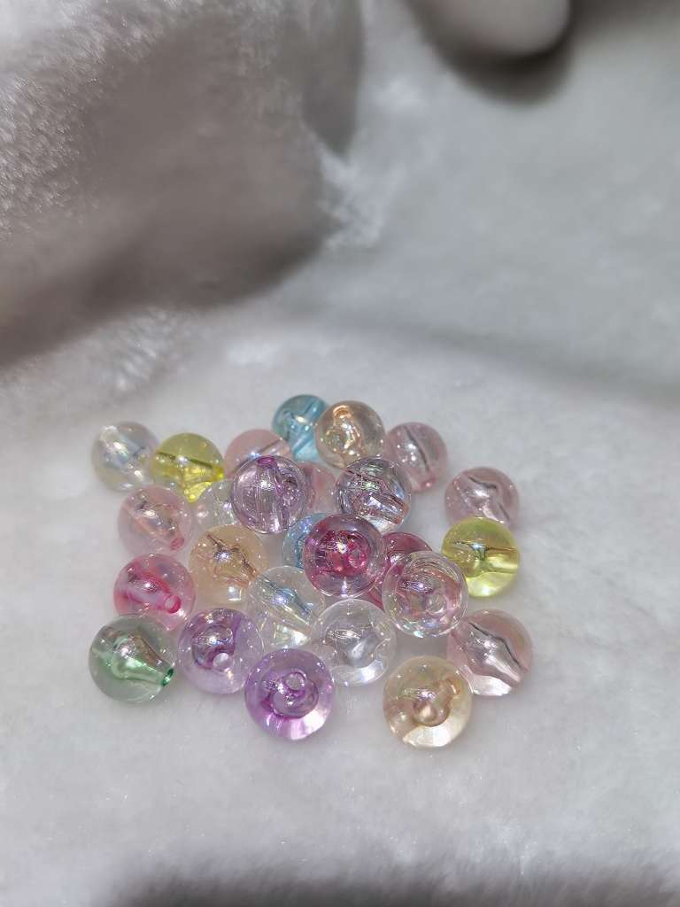 Acrylic Spring Color Transparent Dazzling Beaded Accessories Mobile Phone Chain Beaded Bracelet Mobile Phone Pendant Application Scenario