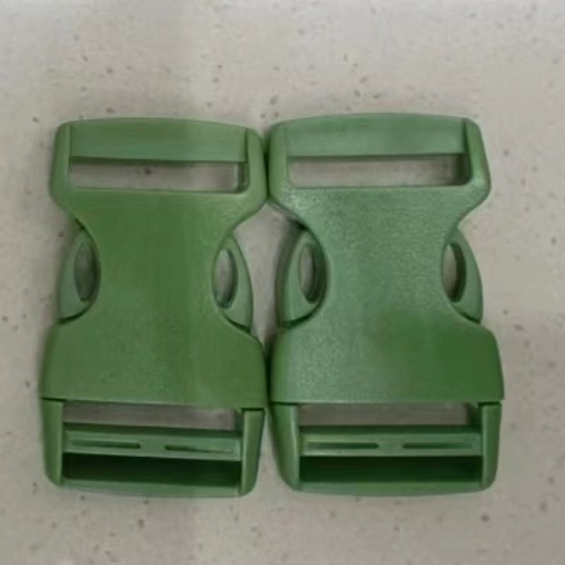 厂家直供绿色塑料扣 箱包配件塑胶腰包扣黑色多功能箱包插扣现货批发