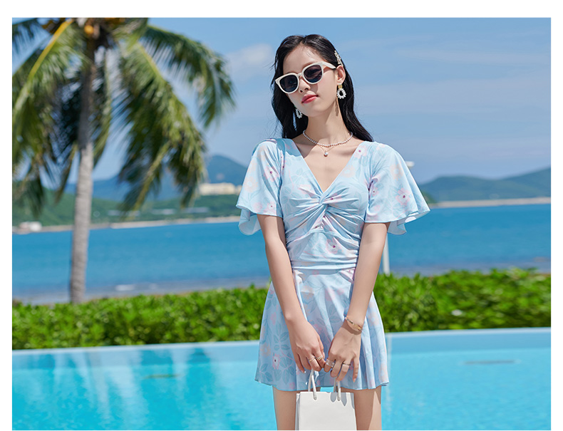 Conservative swimsuits for women to look slimmer and cover the belly while soaking in hot springs. Korean Instagram fairy-like one-piece 2022 new fashionable skirt-style swimsuits pic 8