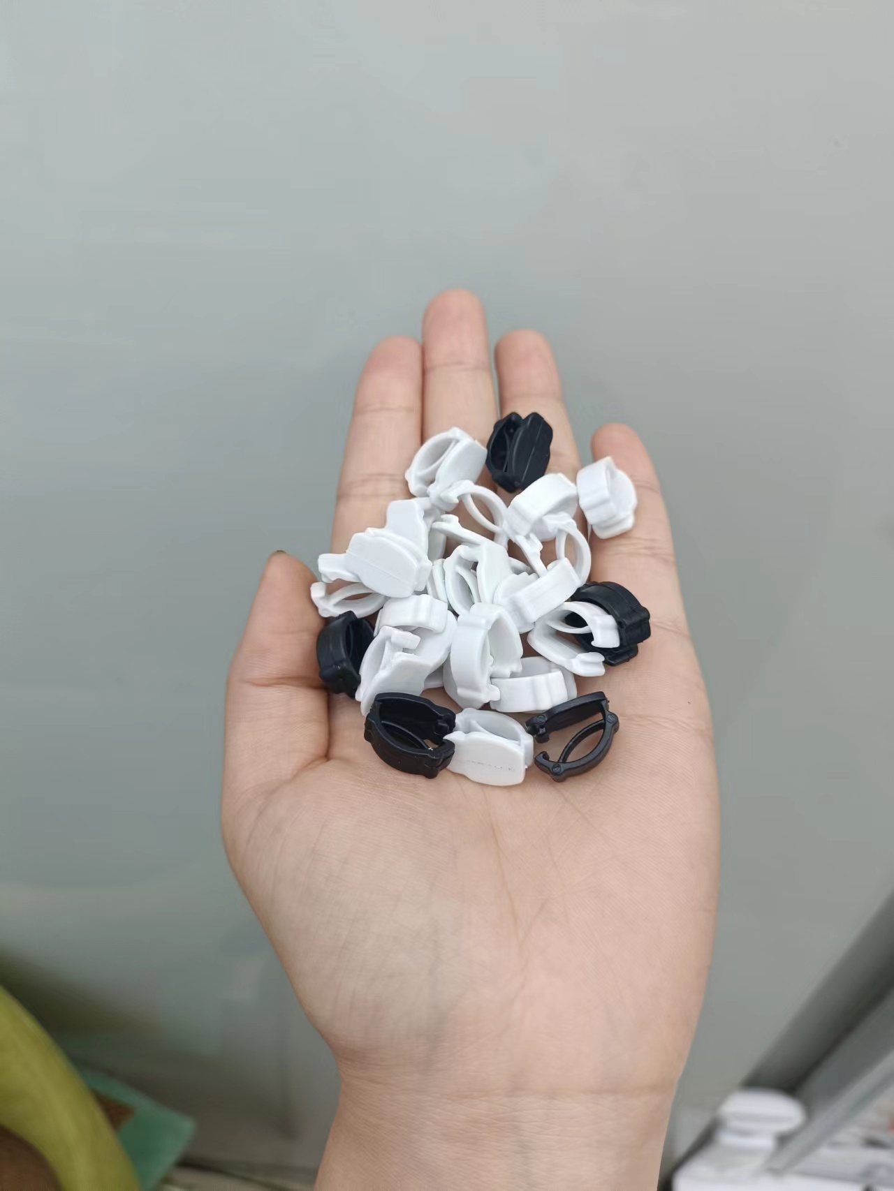 Manufacturers Directly Supply Plastic Buckle Bag Accessories Plastic Fanny Pack Buckle Black Multi-Functional Bag Buckle Spot Application Scenario