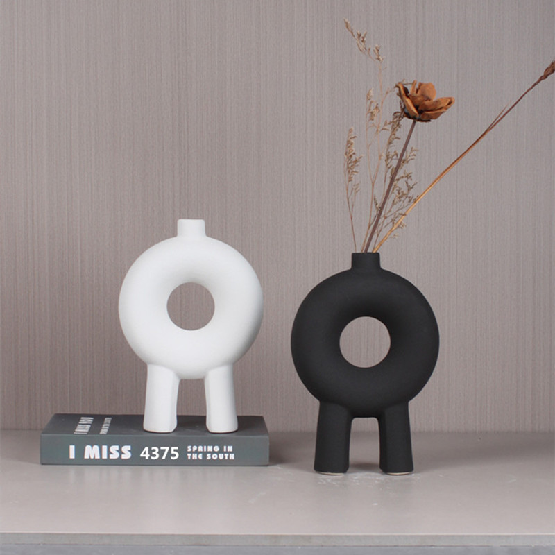 New Nordic modern creative geometric ceramic vase model room living room TV cabinet decorative display handicraft Application Scenario