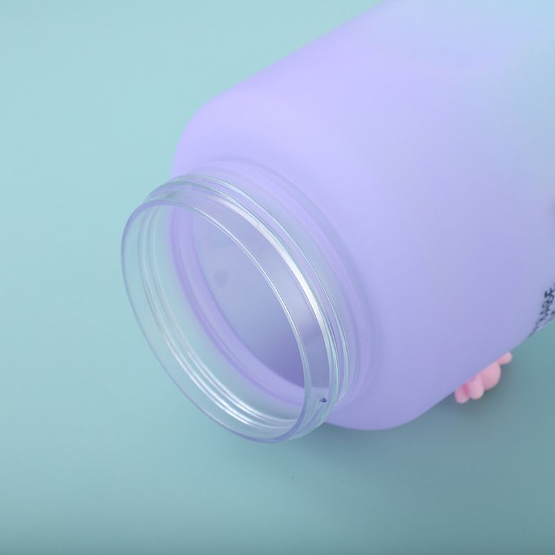 Large-capacity plastic straws, large water cups, plastic wholesale water bottles, high appearance level, chubby cups, water bottles, cute summer undefined