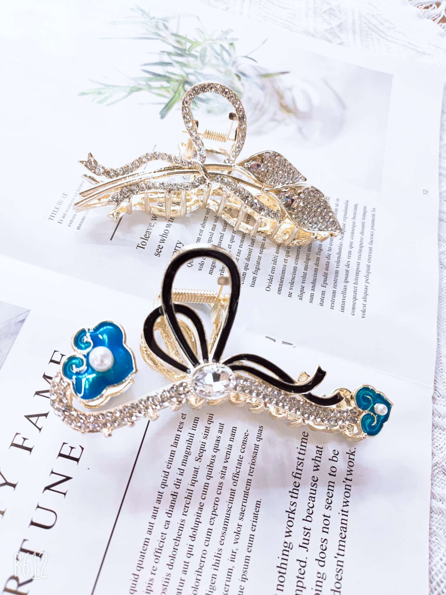 Alloy Korean Full Diamond Glass Lady Children Butterfly Claw Clamp Noble Purple Application Scenario