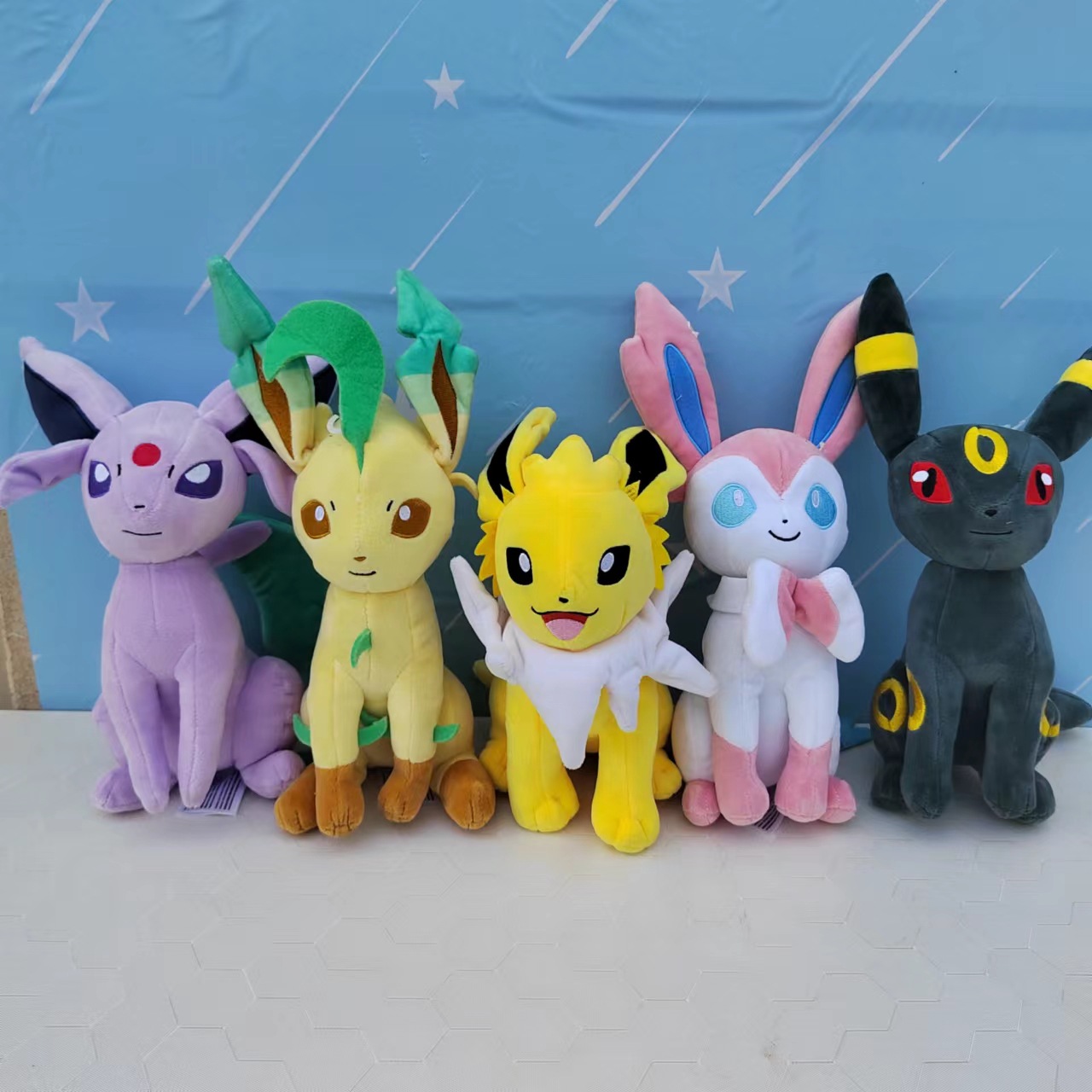 数码宝贝宝可梦伊布家族毛绒玩具宠物小精灵喷火龙 快龙玩偶 娃娃详情2