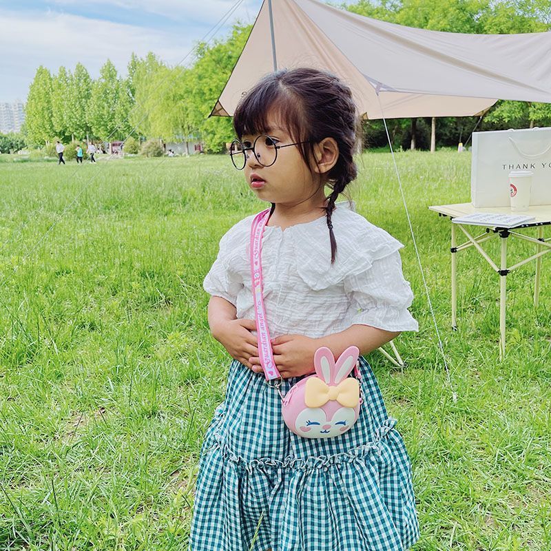 超萌可爱兔子女童包包2022年新款时尚儿童硅胶零钱包潮宝宝斜挎包详情8