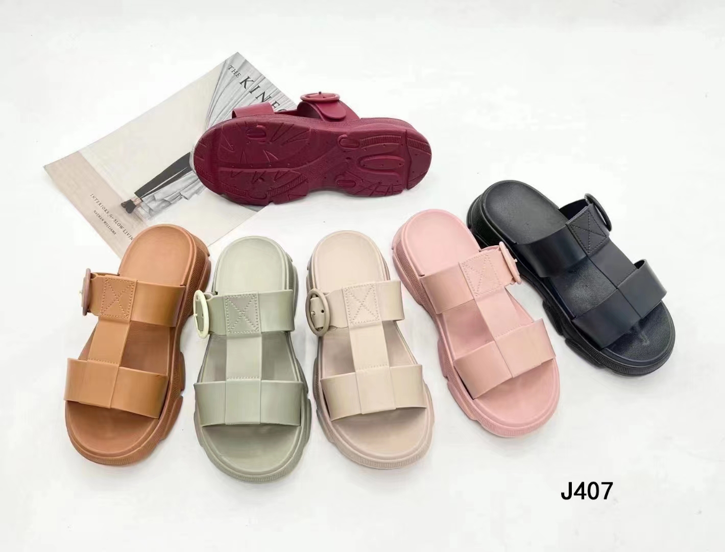 Europe and the United States large size buckle style sandals summer new flat fashion beach sandals woman