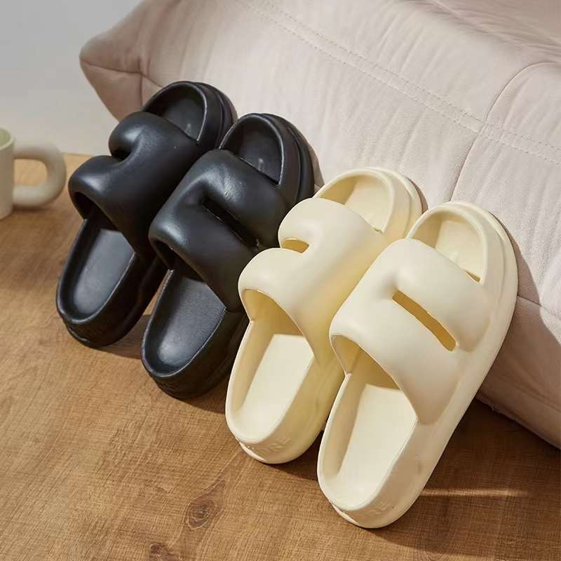 Step on shit slippers female summer new home indoor non-slip outside wear thick bottom step on shit bread slippers female bjt