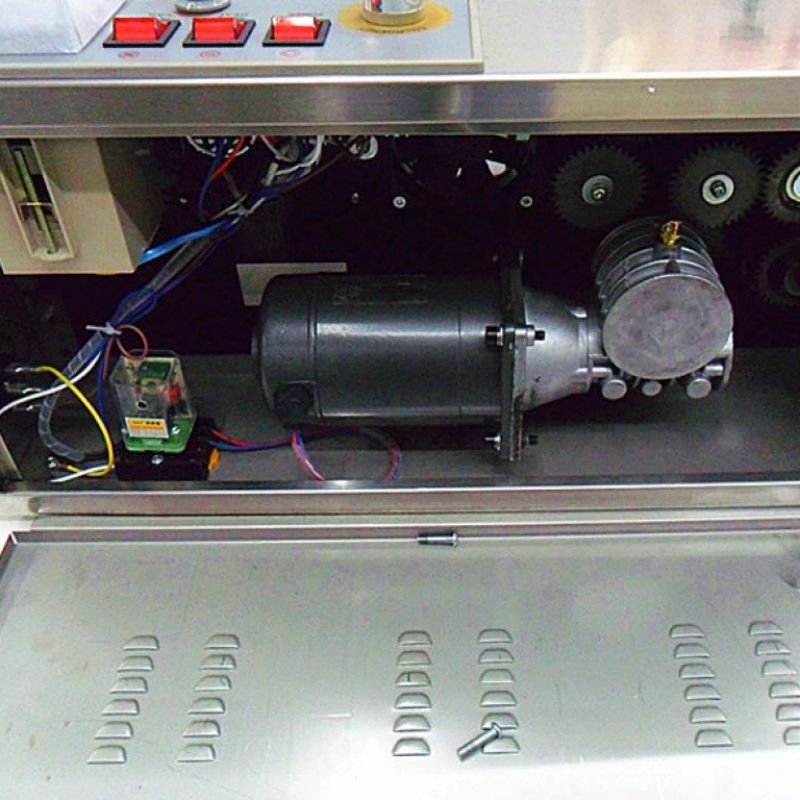 We sell plastic bag sealing machines/food automatic sealing machines FRD900 continuous sealing machines. Huayi Packaging Machinery operates with integrity and offers high-quality products Item Picture