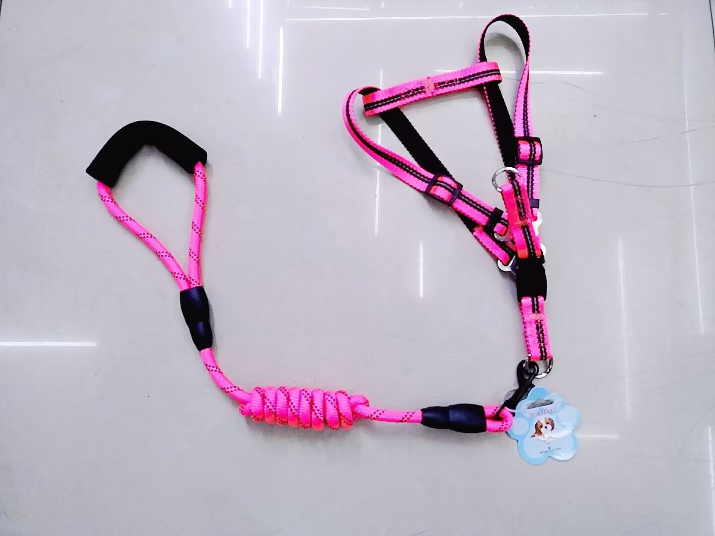 Xinan 品牌热销款宠物反光纹牵引绳可伸缩宠物胸背带宠物用品狗用牵引装备 狗狗牵引详情1