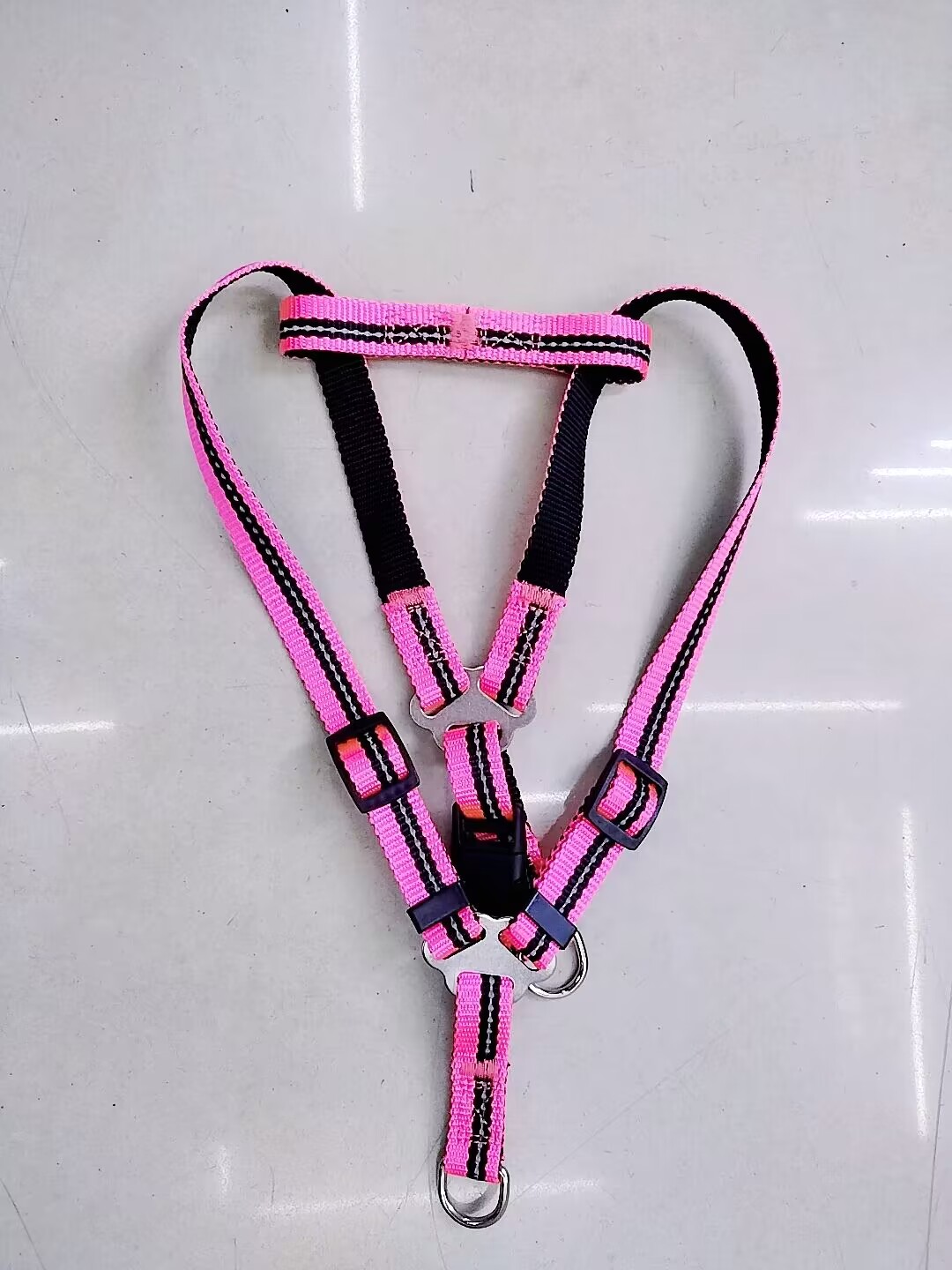 Xinan 品牌热销款宠物反光纹牵引绳可伸缩宠物胸背带宠物用品狗用牵引装备 狗狗牵引详情3