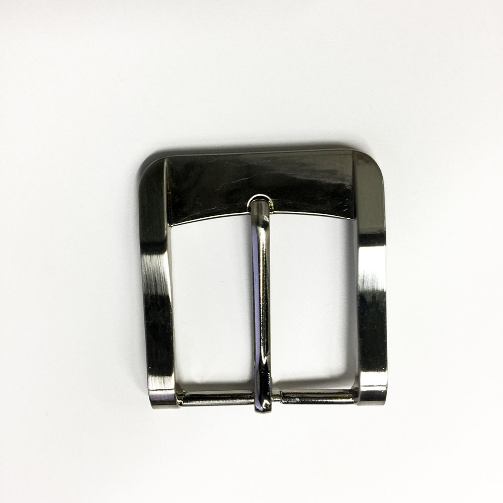 Foreign Trade Pin Buckle Men's Belt Buckle Large 40Mm Application Scenario