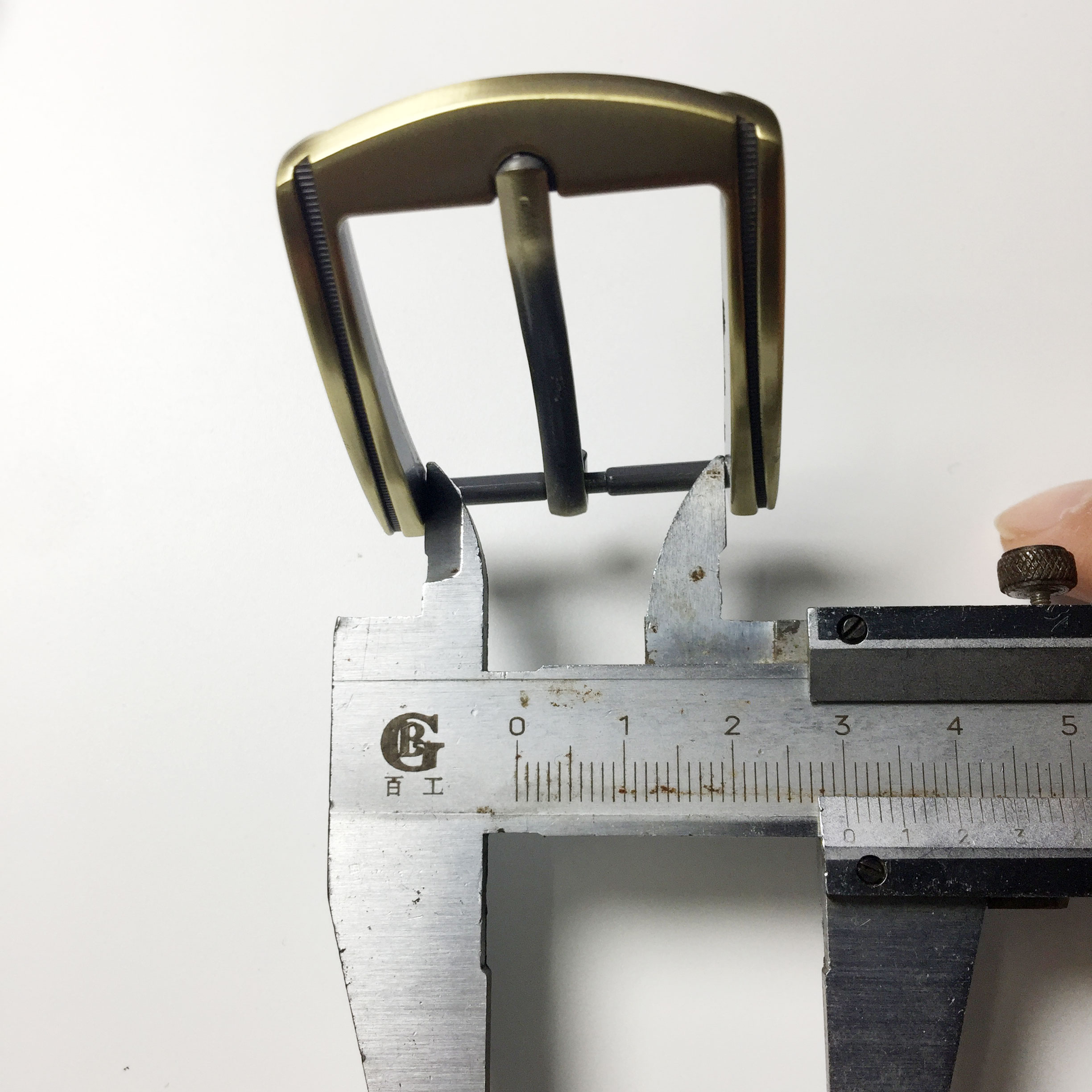 Small Needle Buckle 30Mm Belt Buckle Alloy Buckle Item Picture
