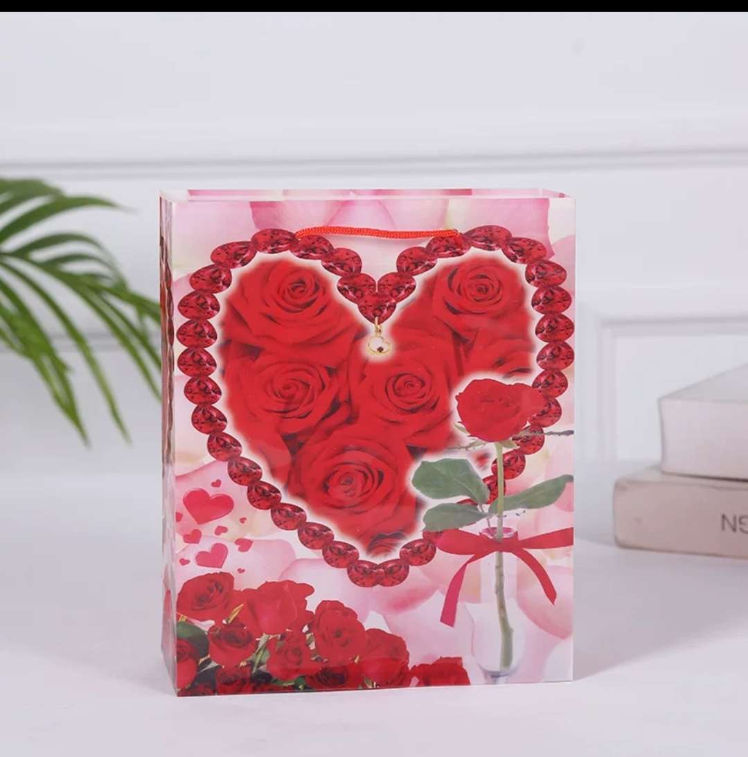 Spot PP transparent gift bag, Valentine's Day series gift bag, mother's day gift bag, a variety of holiday gift bag foreign trade for long-term ready spot, a large number of excellent welcome new and old customers to order thumbnail